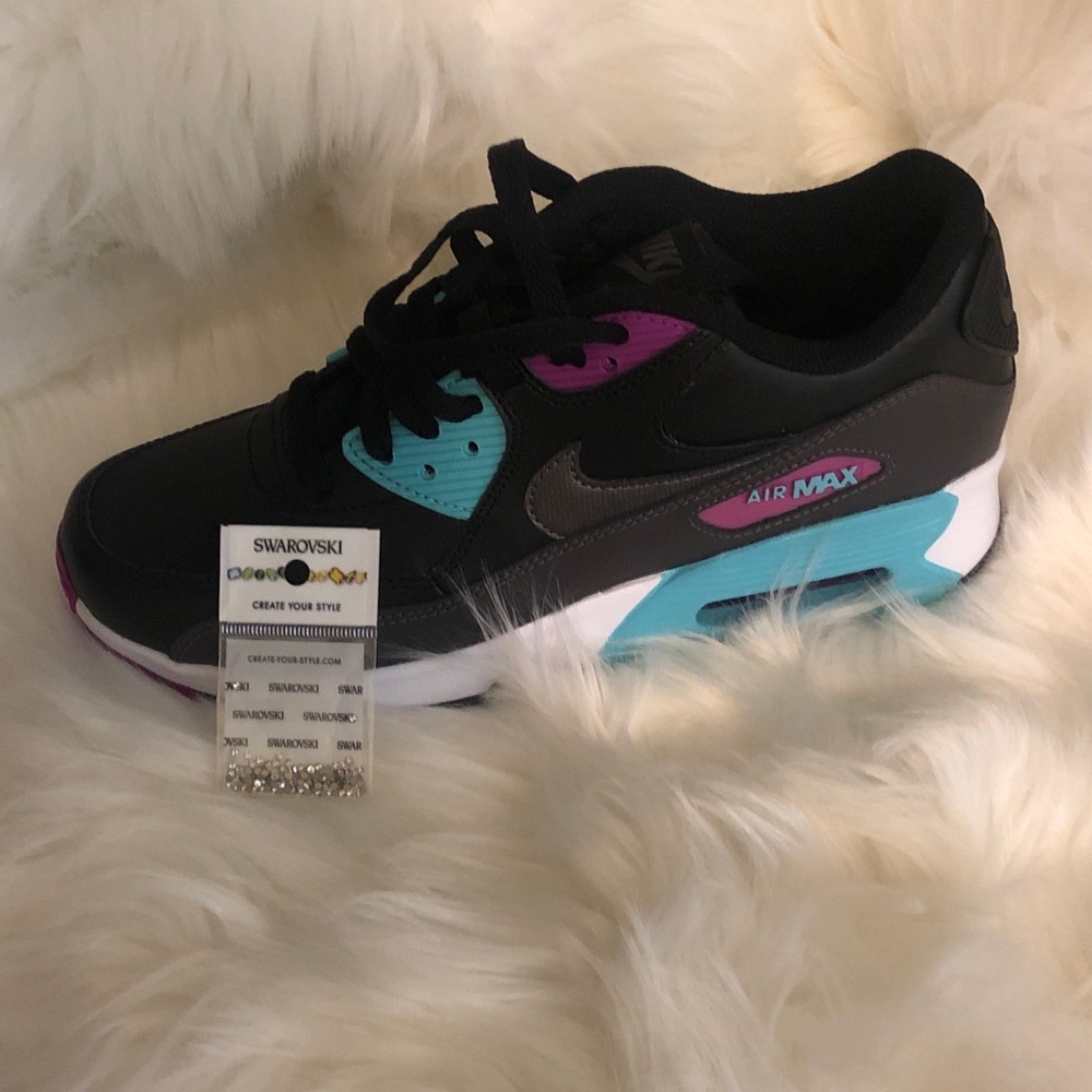 Custom shoes